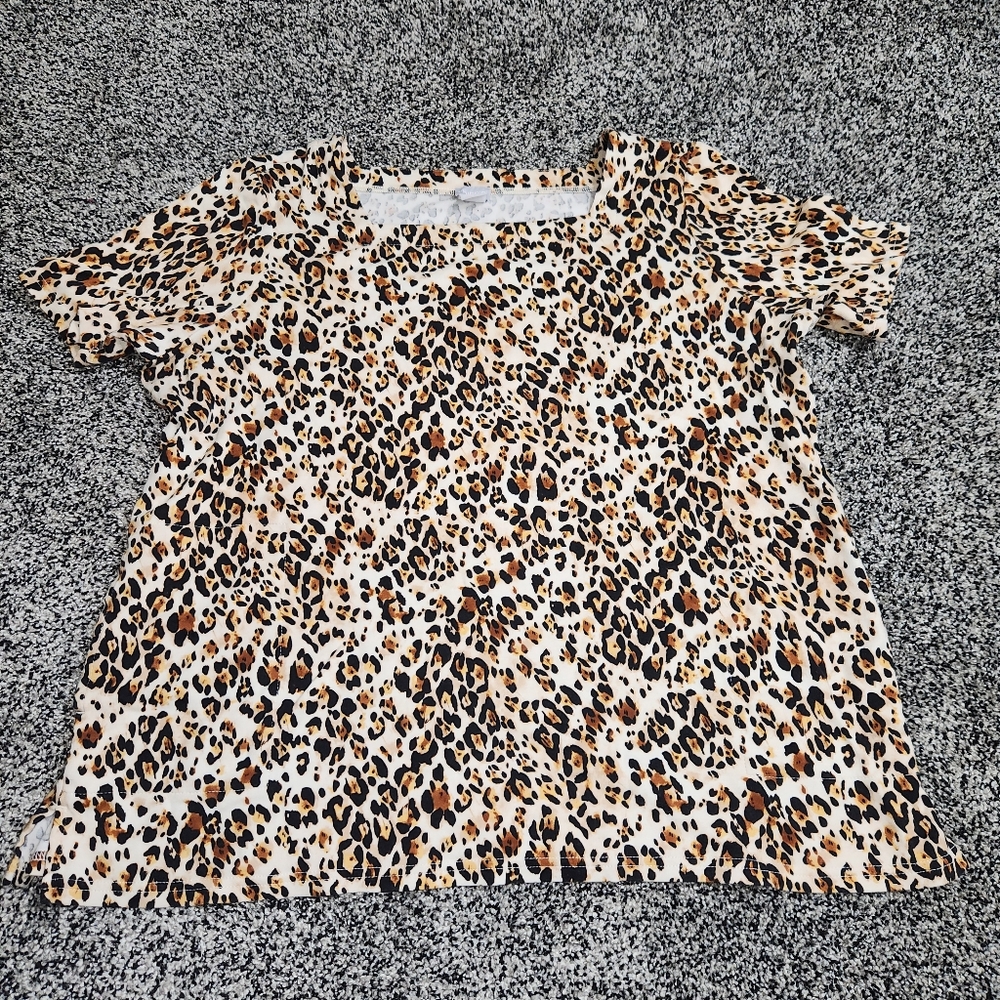 Chico’s Leopard Print Square Neck Short Sleeve, Women’s Sz L Petite (2P) Pockets
